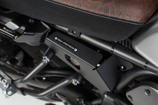 SW MOTECH BRAKE FLUID RESERVOIR GUARD SET YAMAHA XSR700 15-ON