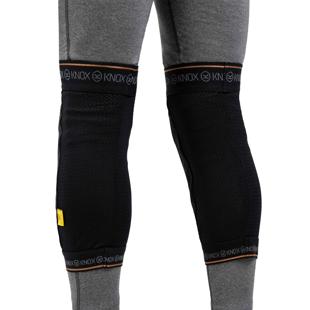 KNOX Action Pro Knee Guards - One Size / Unisex